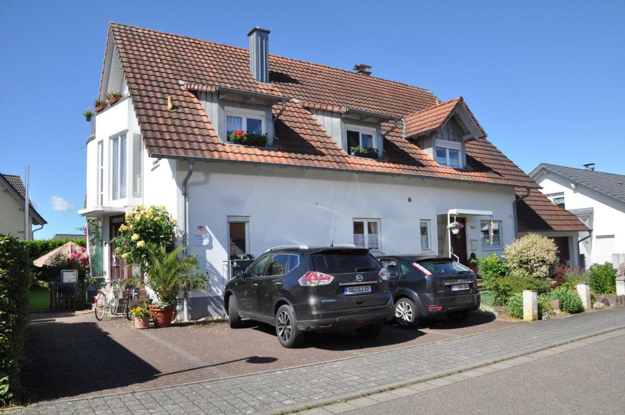 Double Two Lodge Kappel-Grafenhausen Exteriör bild
